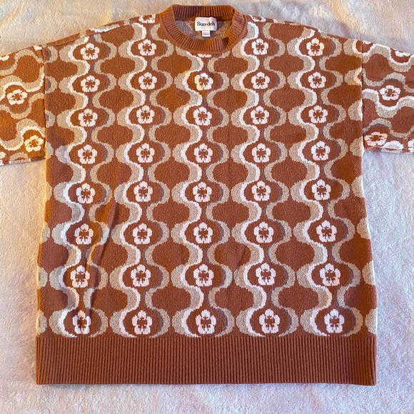 Sun.deh Sweater <33 ❤️ - Picture 3 of 4